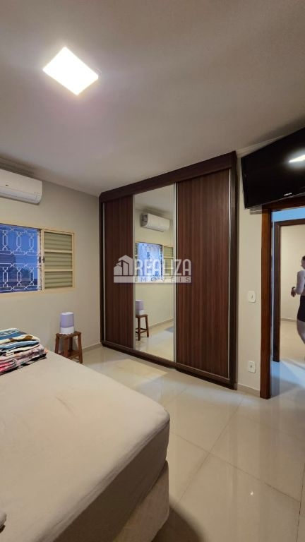 Casa, 3 quartos, 190 m² - Foto 9