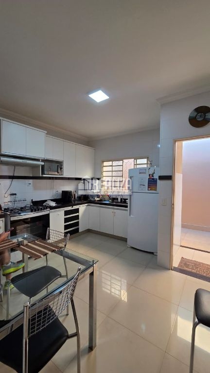 Casa, 3 quartos, 190 m² - Foto 5