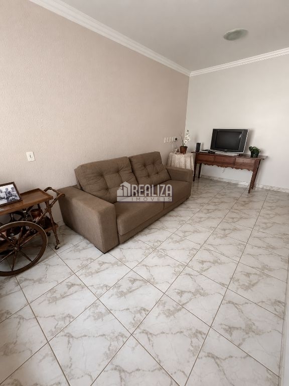 Casa de 3 quartos, 188m² no bairro São José, em Uberaba | Eu Corretor