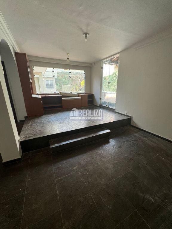 Casa de 3 quartos, 361m² no bairro Fabrício, em Uberaba | Eu Corretor