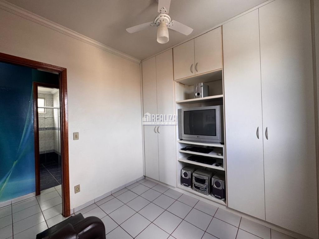 Apartamento de 3 quartos, 99m² no bairro São Benedito, em Uberaba | Eu Corretor