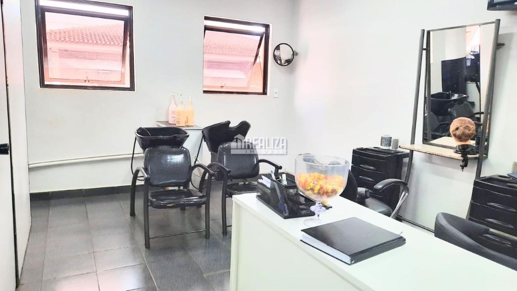 Sala Comercial de 111m² no bairro Centro, em Uberaba | Eu Corretor