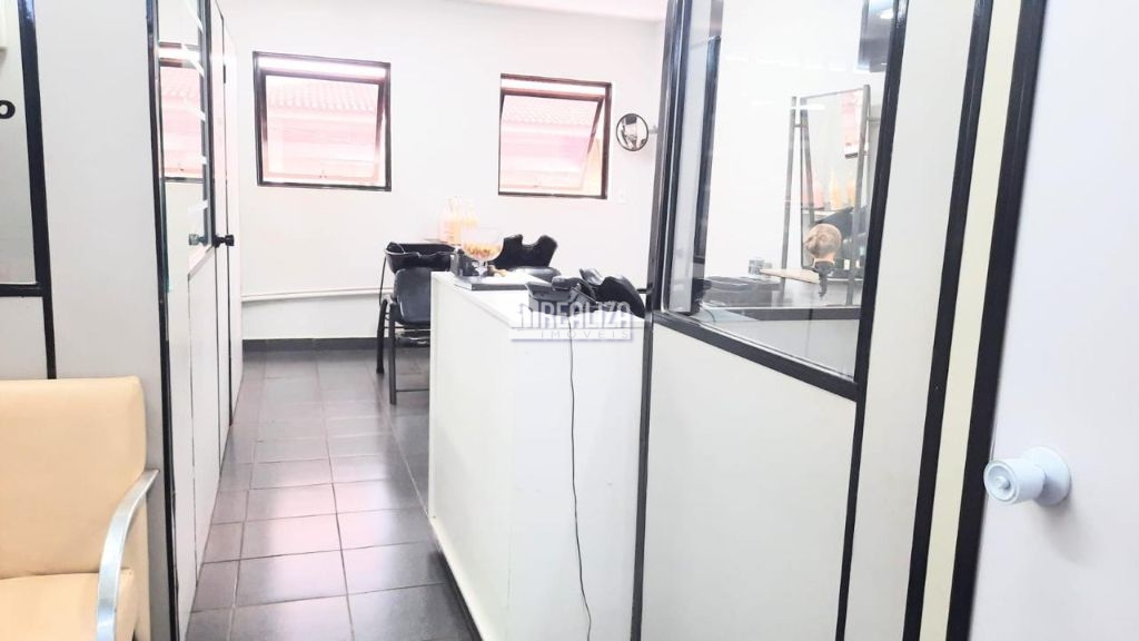 Sala Comercial de 111m² no bairro Centro, em Uberaba | Eu Corretor