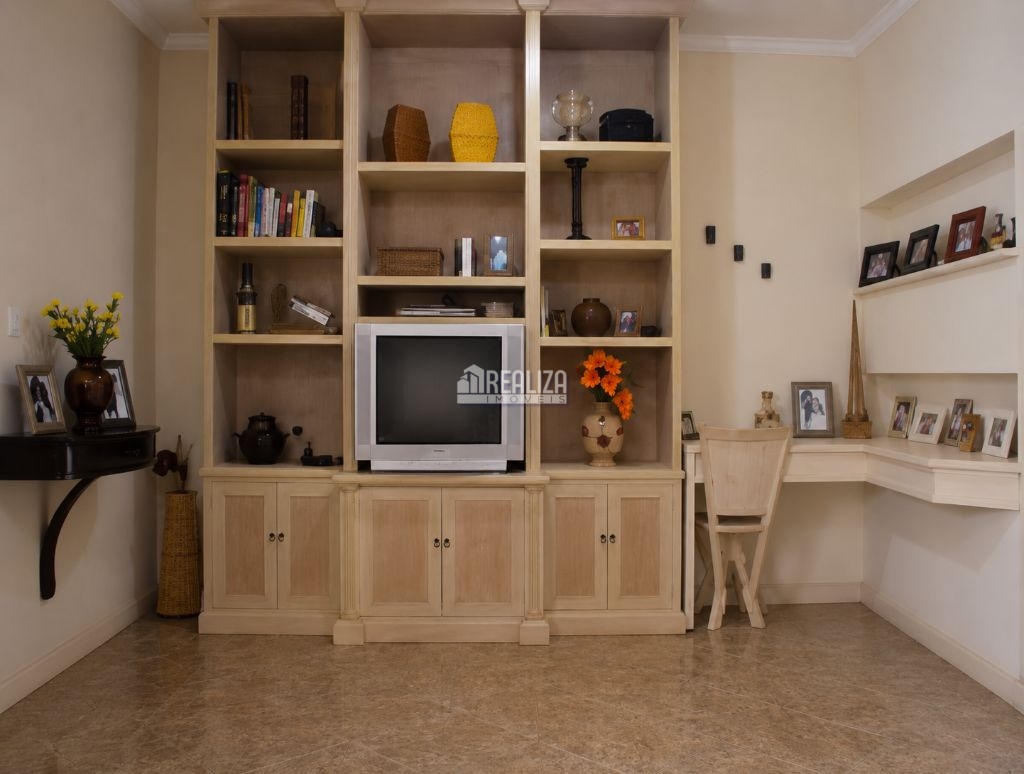 Casa de 3 quartos, 208m² no bairro Núcleo Habitacional Silvério Cartafina, em Uberaba | Eu Corretor