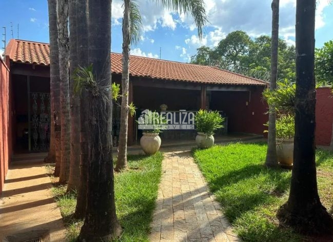 Casa de 3 quartos, 225m² no bairro Boa Vista, em Uberaba | Eu Corretor