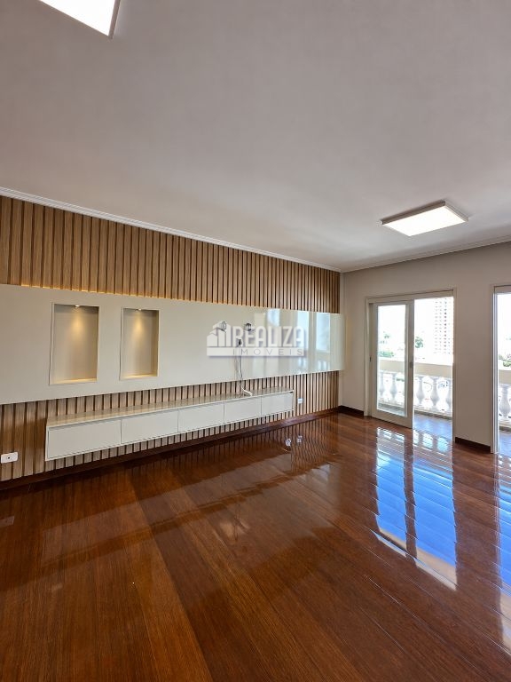 Apartamento de 4 quartos, 254m² no bairro Centro, em Uberaba | Eu Corretor