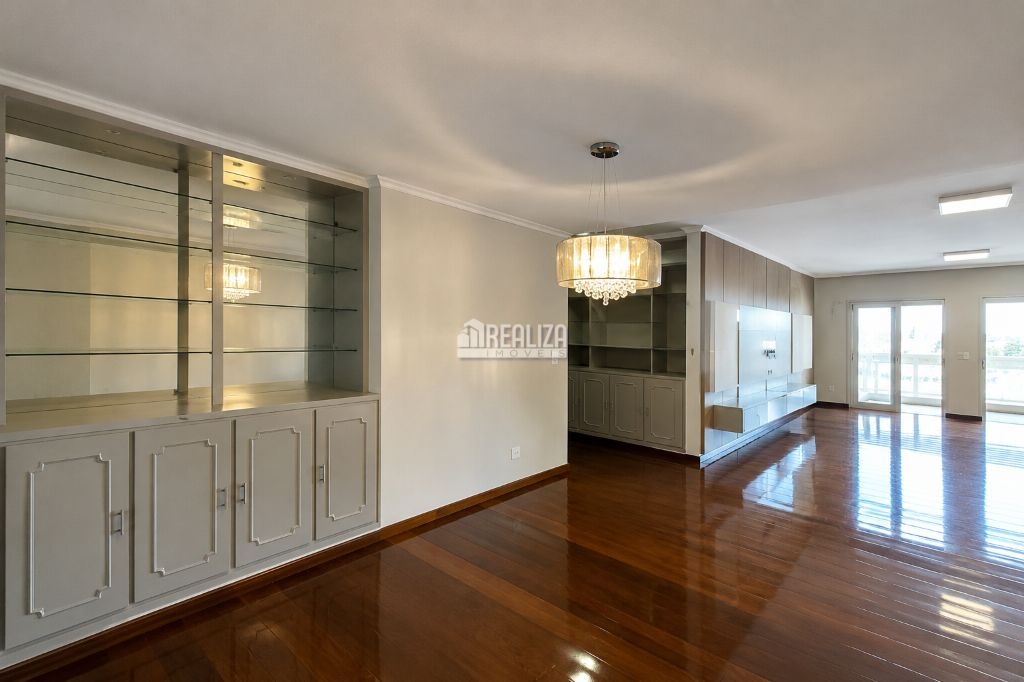 Apartamento de 4 quartos, 254m² no bairro Centro, em Uberaba | Eu Corretor