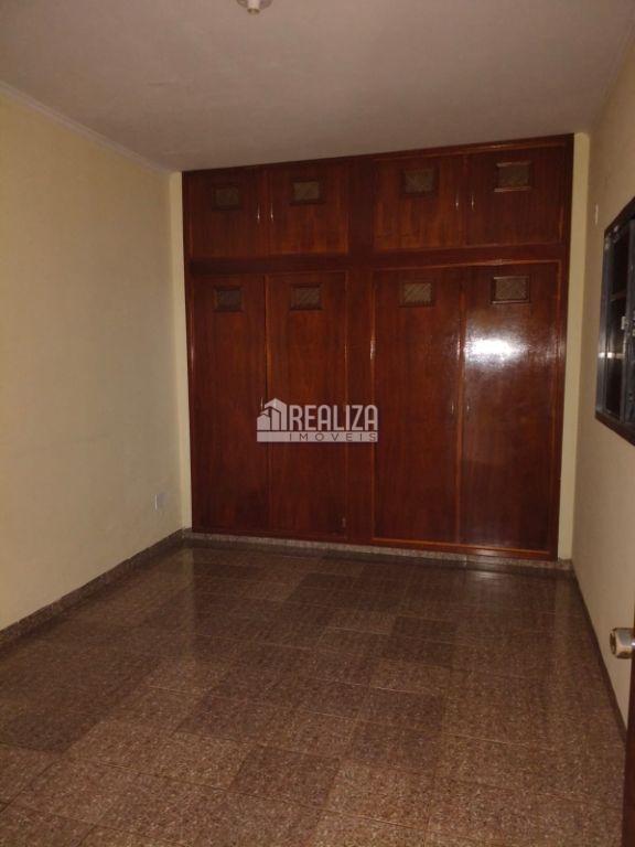 Casa, 3 quartos, 180 m² - Foto 35