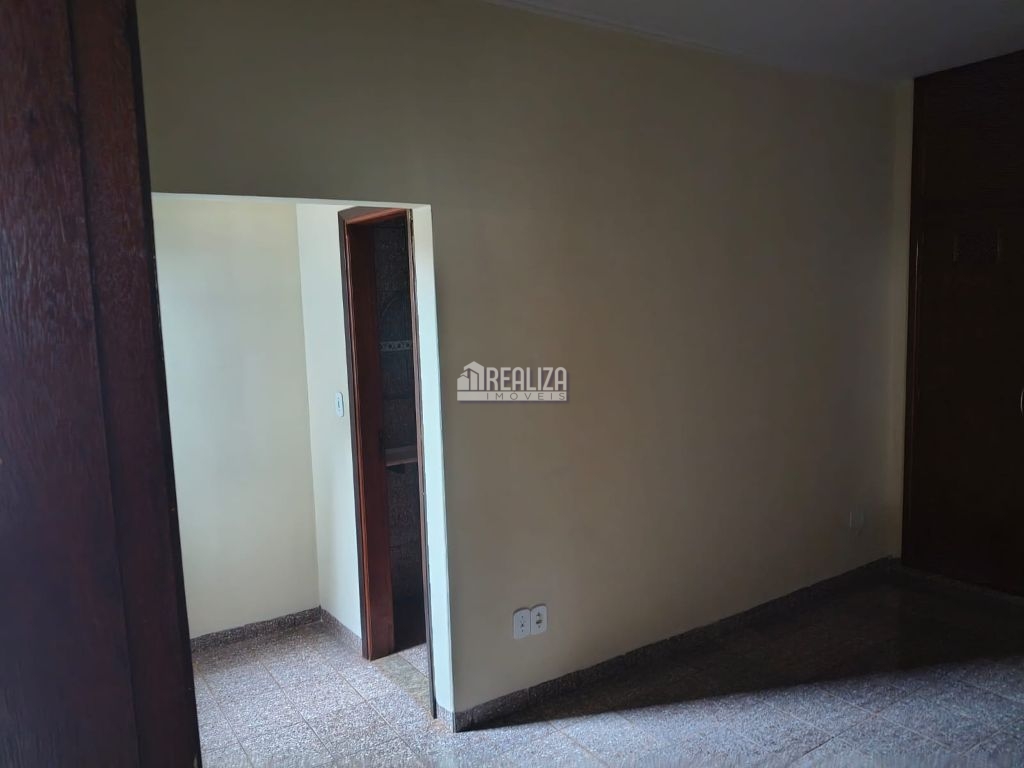 Casa, 3 quartos, 180 m² - Foto 33