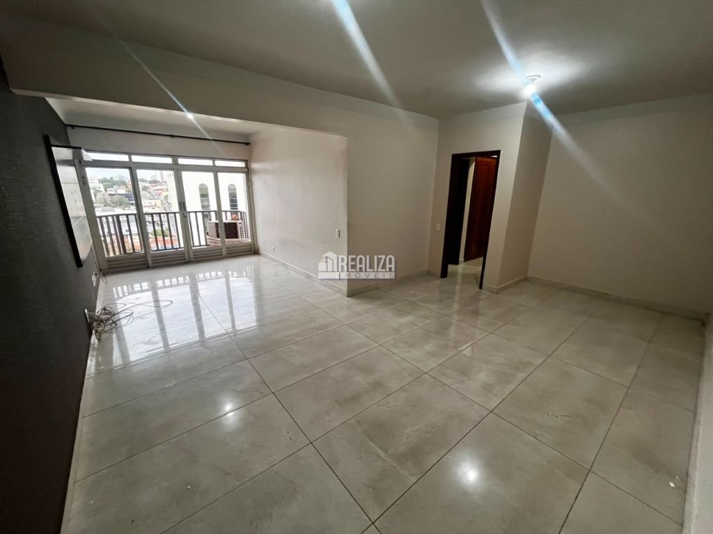 Apartamento de 3 quartos, 173m² no bairro Bom Retiro, em Uberaba | Eu Corretor
