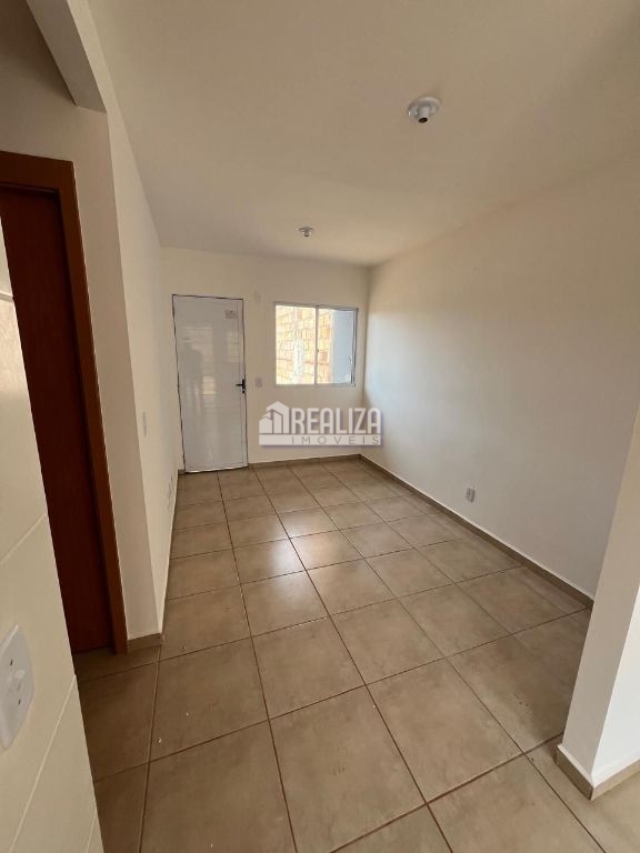 Casa de 2 quartos, 41m² no bairro Parque das Aroeiras, em Uberaba | Eu Corretor