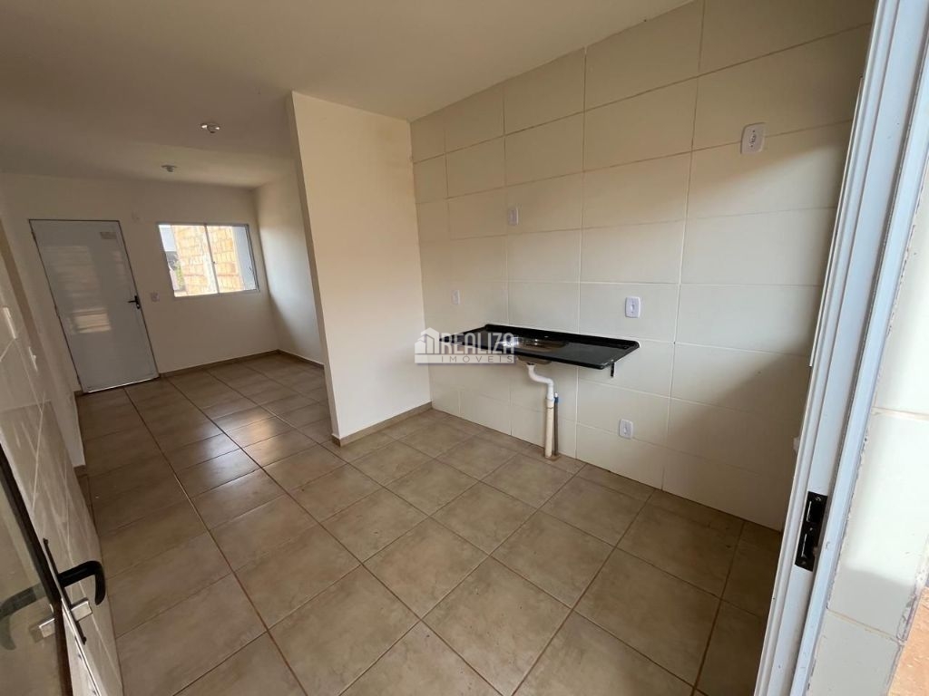 Casa de 2 quartos, 41m² no bairro Parque das Aroeiras, em Uberaba | Eu Corretor