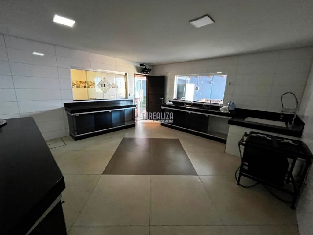 Casa de 4 quartos, 386m² no bairro Parque das Laranjeiras, em Uberaba | Eu Corretor