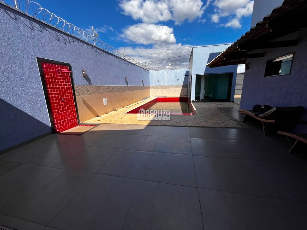 Casa de 4 quartos, 386m² no bairro Parque das Laranjeiras, em Uberaba | Eu Corretor