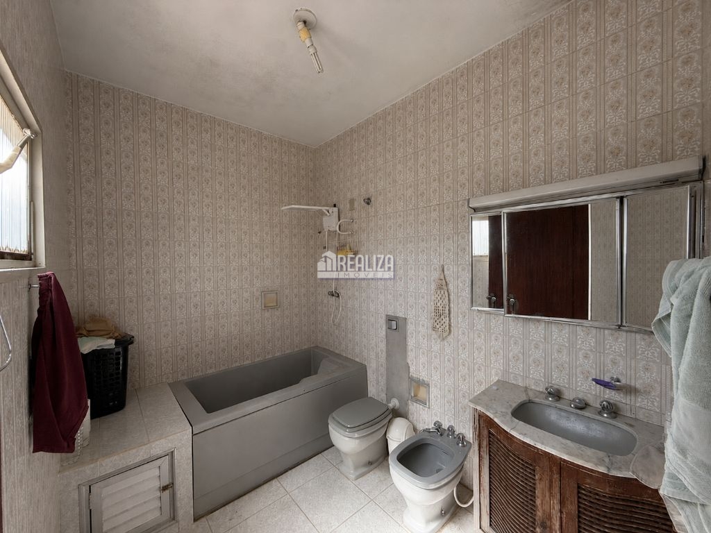 Casa de 3 quartos, 440m² no bairro Nossa Senhora da Abadia, em Uberaba | Eu Corretor