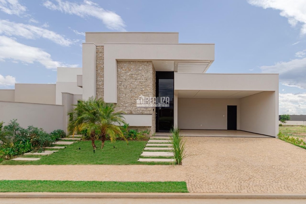 Casa, 3 quartos, 215 m² - Foto 1