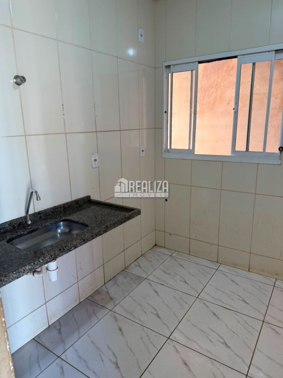 Casa, 2 quartos, 46 m² - Foto 1