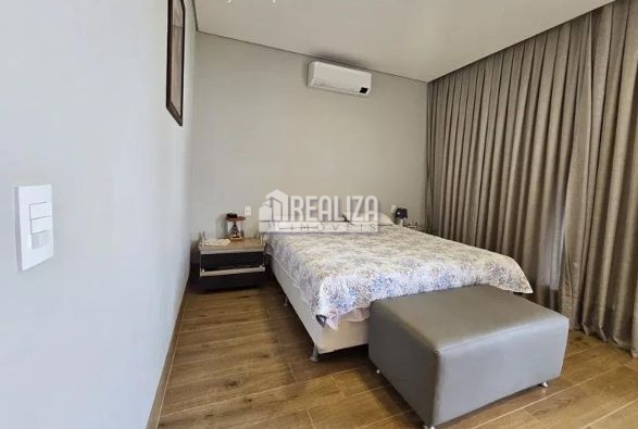 Casa, 4 quartos, 330 m² - Foto 19