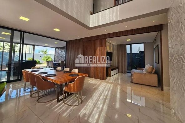 Casa, 4 quartos, 330 m² - Foto 2