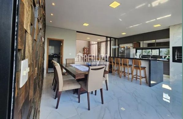 Casa, 4 quartos, 330 m² - Foto 4