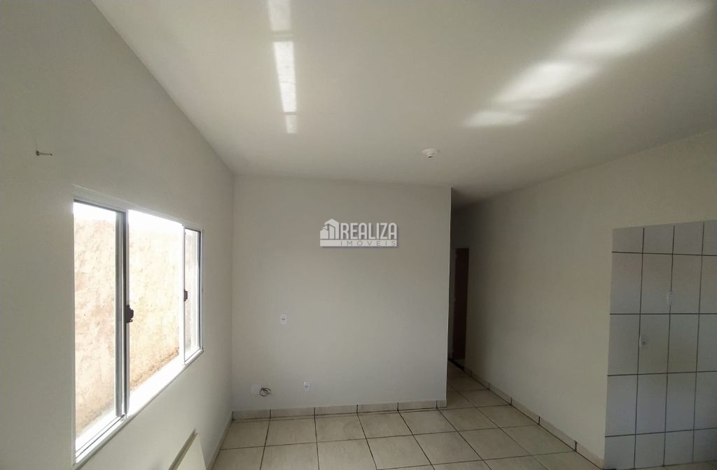 Casa, 2 quartos, 55 m² - Foto 1
