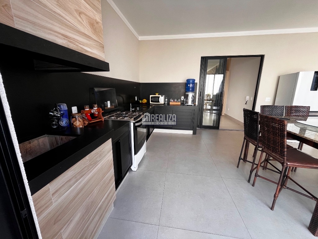 Casa, 2 quartos, 200 m² - Foto 4