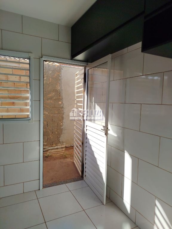 Casa, 2 quartos, 200 m² - Foto 4