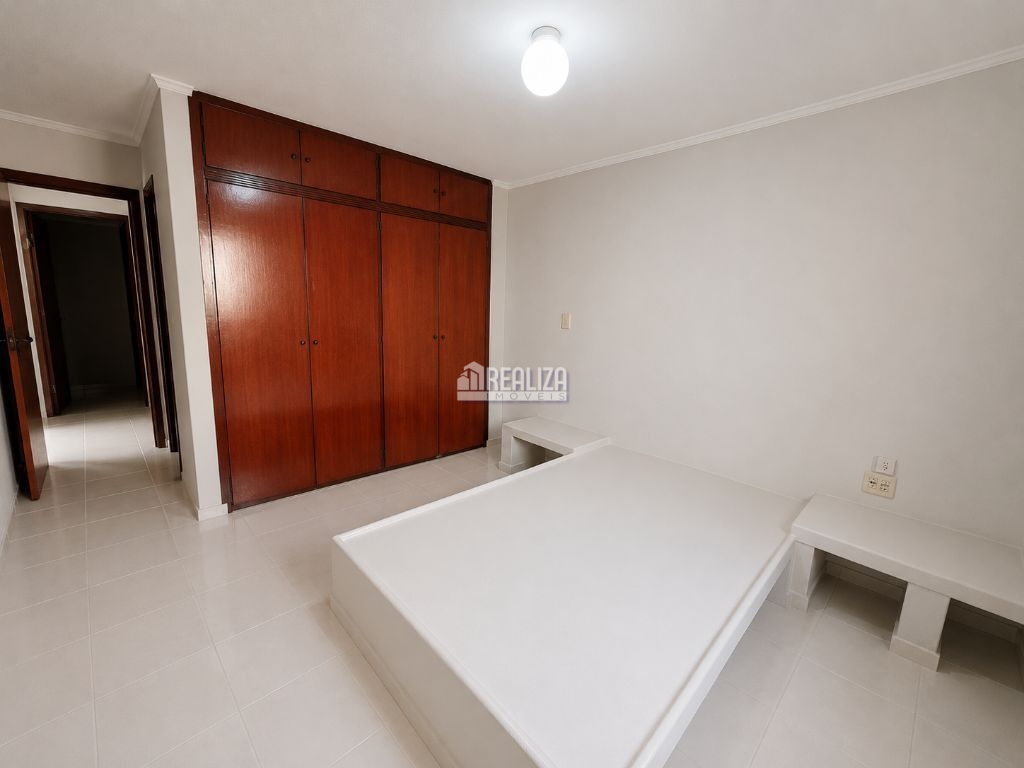 Casa, 3 quartos, 270 m² - Foto 10