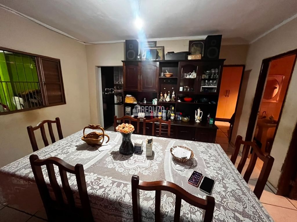 Casa, 5 quartos, 156 m² - Foto 1