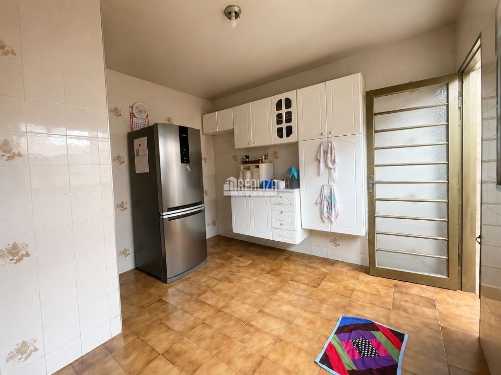 Casa, 7 quartos, 376 m² - Foto 3