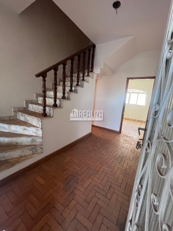 Casa, 7 quartos - Foto 2