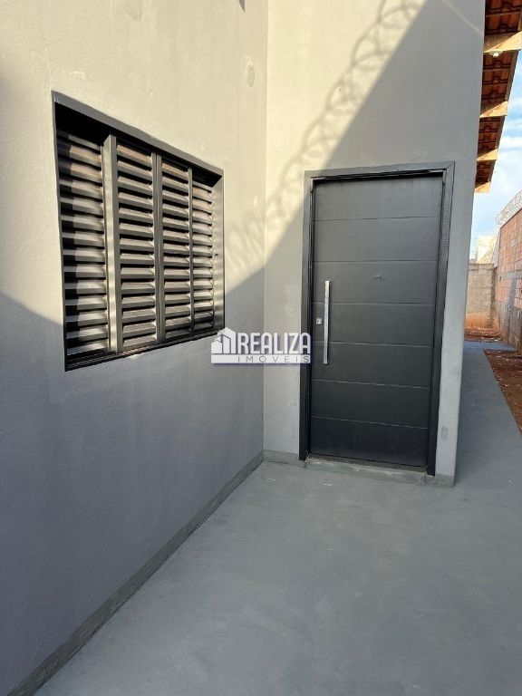 Casa, 2 quartos, 56 m² - Foto 1