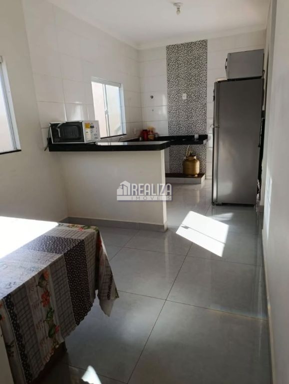 Casa, 2 quartos, 90 m² - Foto 1