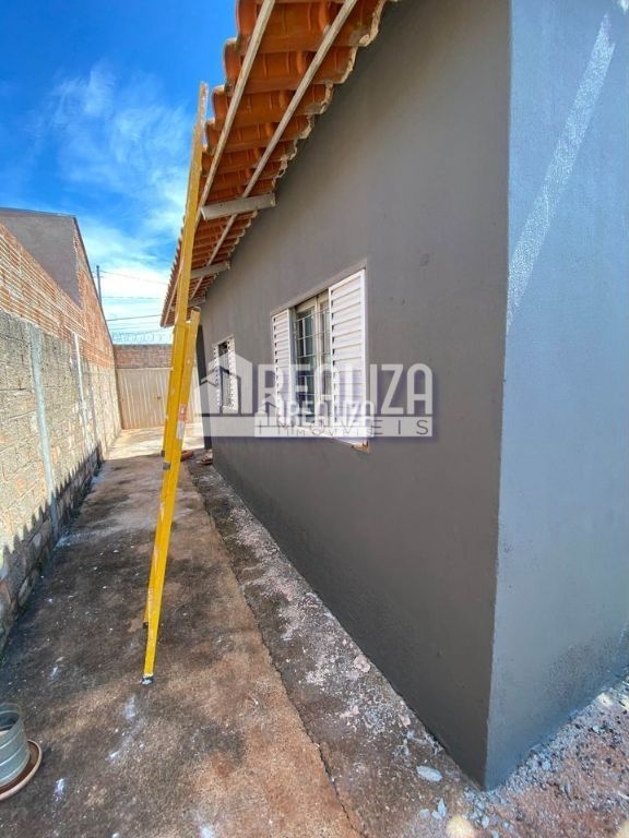 Casa, 2 quartos, 62 m² - Foto 1