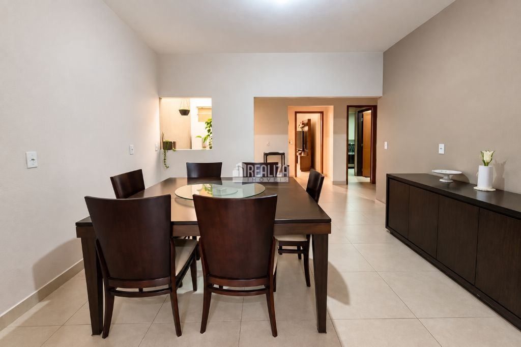 Casa, 3 quartos, 161 m² - Foto 1