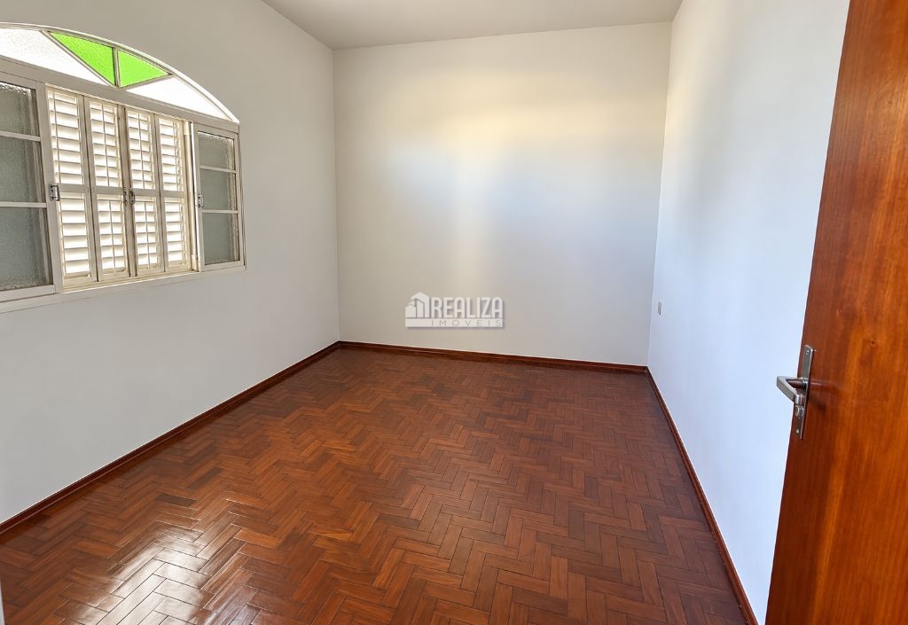 Casa, 4 quartos, 135 m² - Foto 8