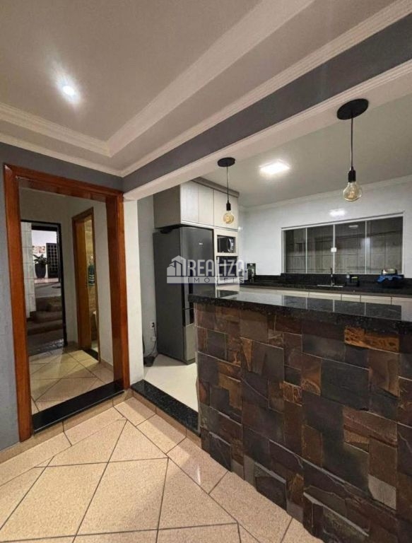 Casa, 3 quartos, 220 m² - Foto 3