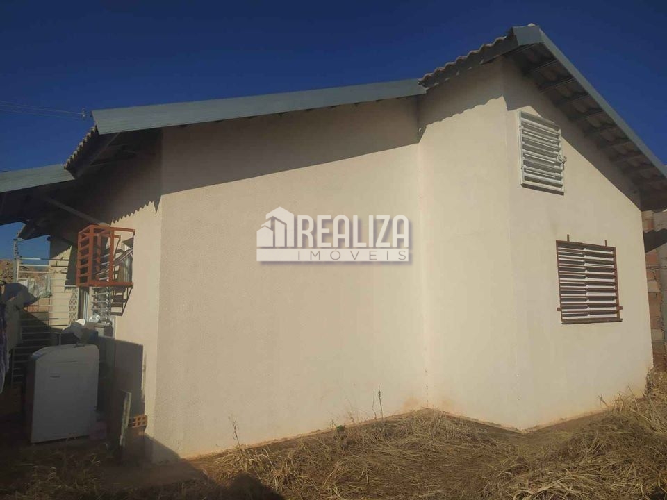 Casa, 2 quartos, 200 m² - Foto 1