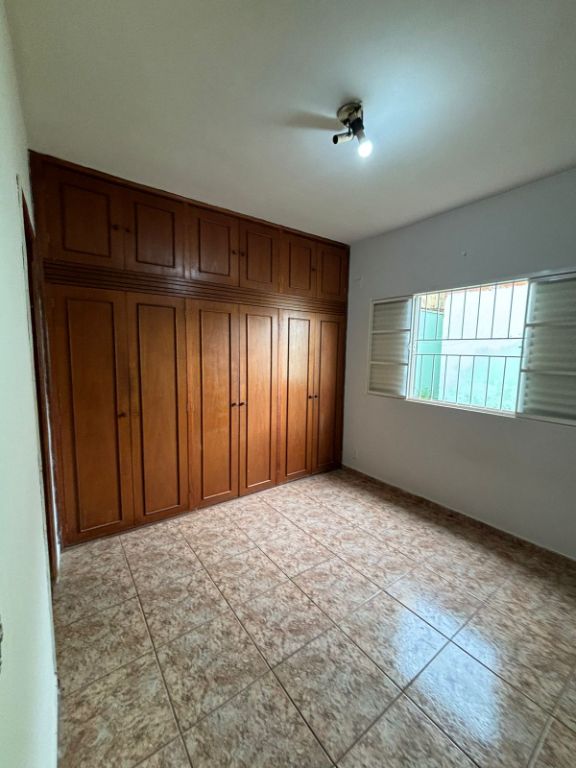 Casa de 4 quartos, no bairro Universitário, em Uberaba | Eu Corretor
