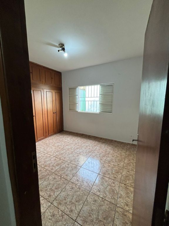 Casa de 4 quartos, no bairro Universitário, em Uberaba | Eu Corretor