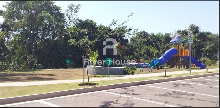 Casa de luxo com 03 suítes no condomínio florais do parque m