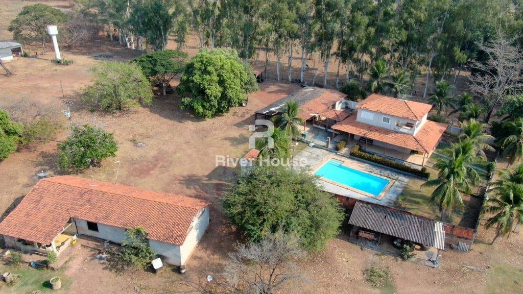 Fazenda à venda com casa sobrado , a 50 km de cuiaba localiz