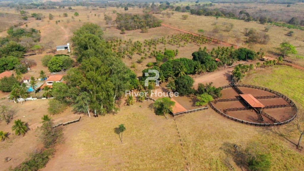 Fazenda à venda com casa sobrado , a 50 km de cuiaba localiz