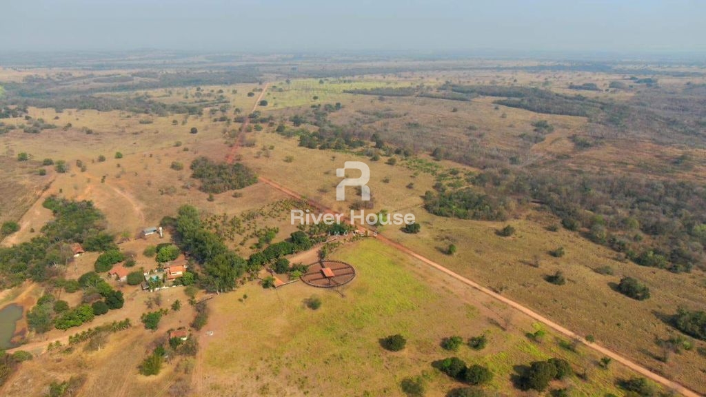 Fazenda à venda com casa sobrado , a 50 km de cuiaba localiz