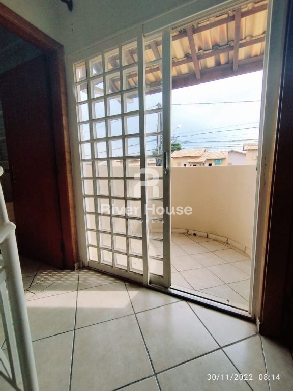 Sobrado à venda em condominio solar do moinho recanto dos pá