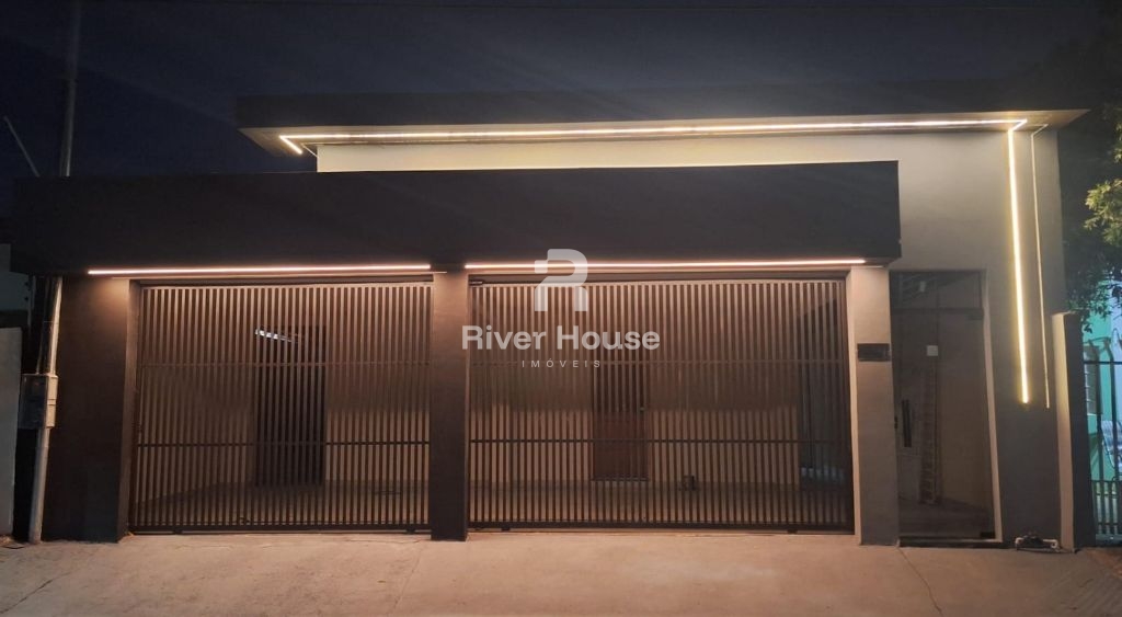 Casa moderna , ampla no bairro cristo rei próximo a univag,a