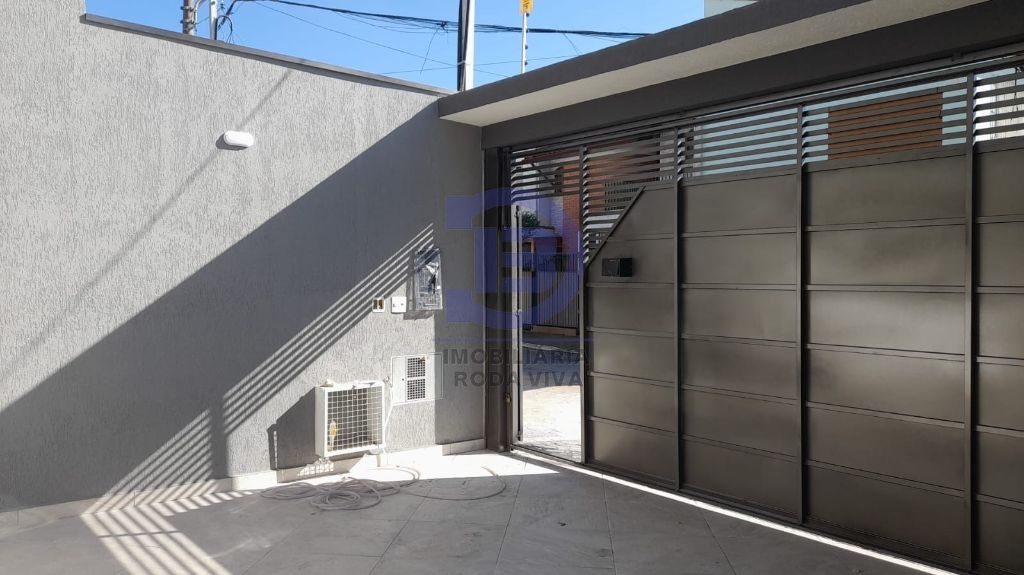Sobrados 2 suítes e 2 vagas vila ré