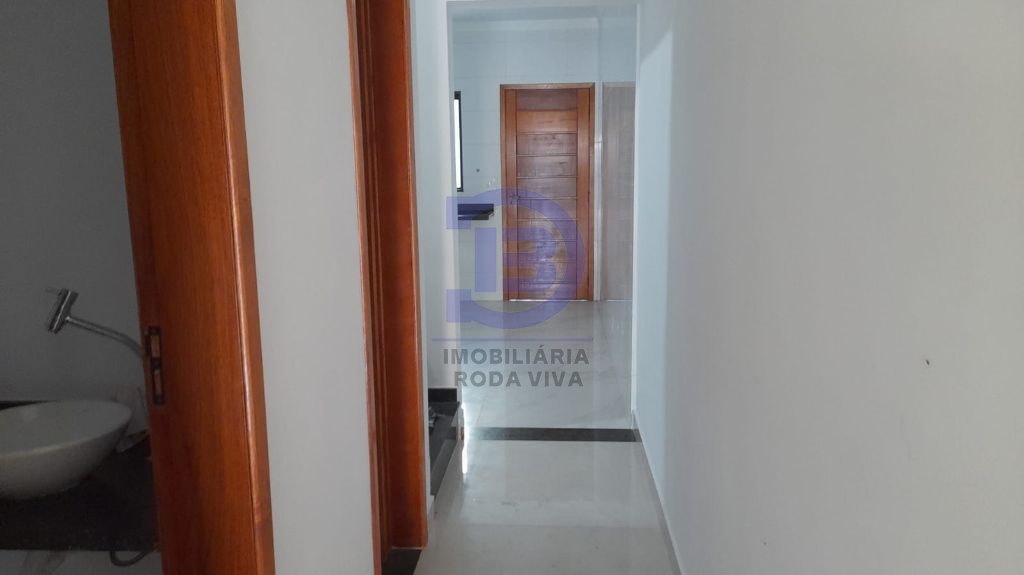 Sobrados novos próximo ao metro patriarca