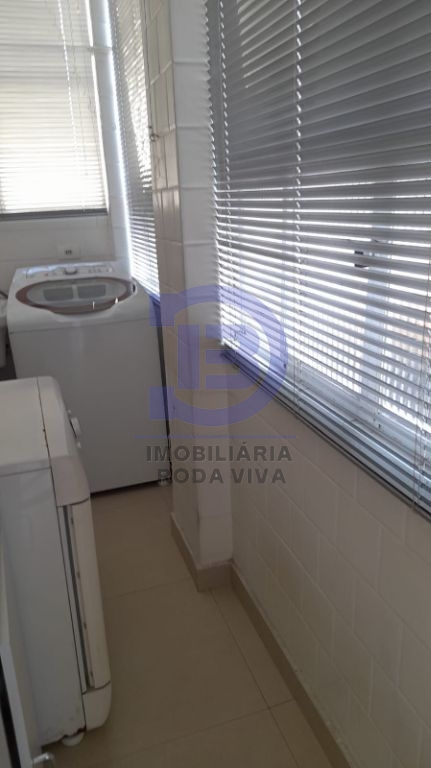Sobrado com 200 metros - 2 suítes e 03 vagas