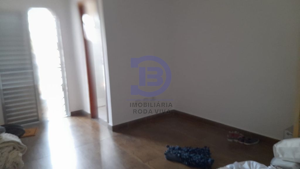 Sobrado com 03 suítes e duas vagas jardim tres marias